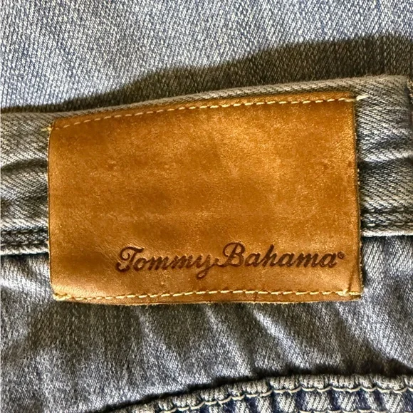 Tommy Bahama Standard Jeans, Straight Leg, Comfort Waistband, Size 32/30 - Picture 7 of 11